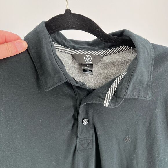 Volcom Men’s Large Black Polo Shirt EUC Classic Preppy Solid - Picture 6 of 8